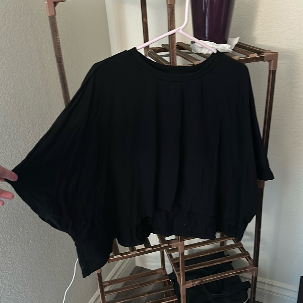Black crop top
